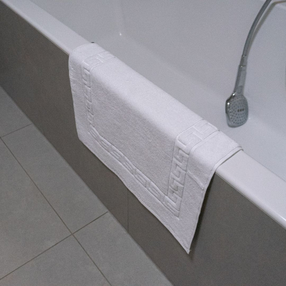 Bathtub exit - white frame - 700 gr/m2